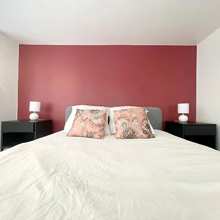 Homely & Charming Parisian Duplex - Near Marais פריז