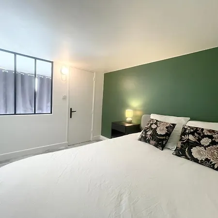 Homely & Charming Parisian Duplex - Near Marais דירה
